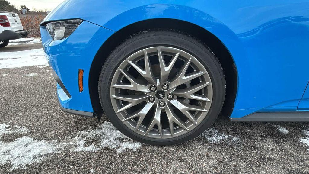 used 2025 Ford Mustang car, priced at $35,577