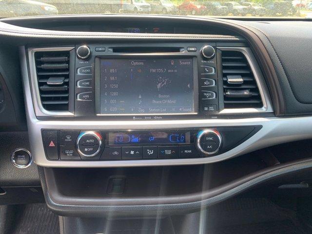 used 2019 Toyota Highlander car, priced at $25,977