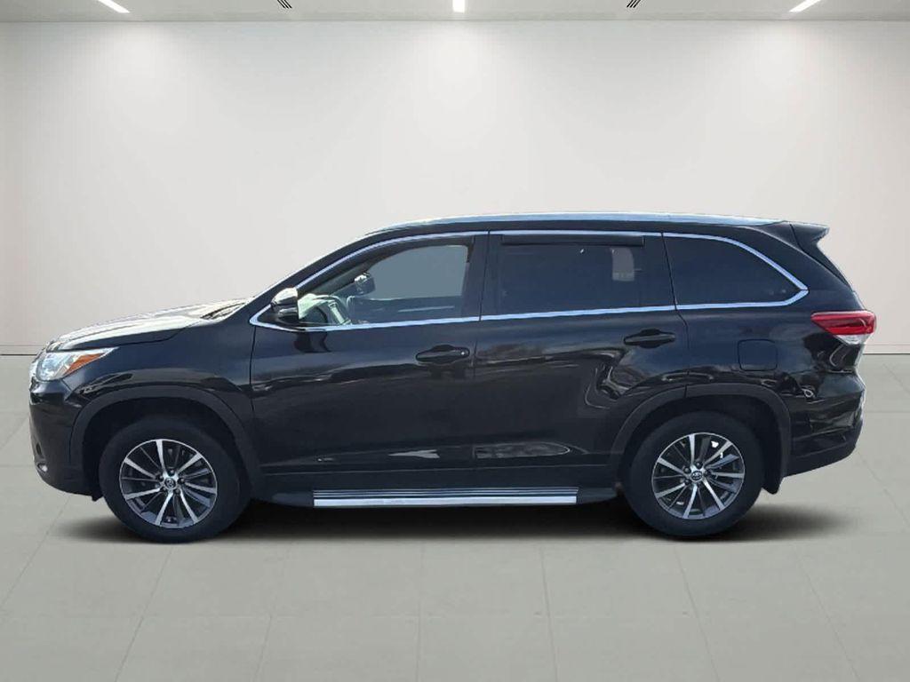 used 2019 Toyota Highlander car, priced at $26,477