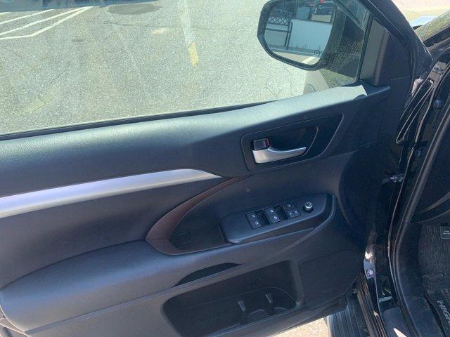 used 2019 Toyota Highlander car, priced at $25,977
