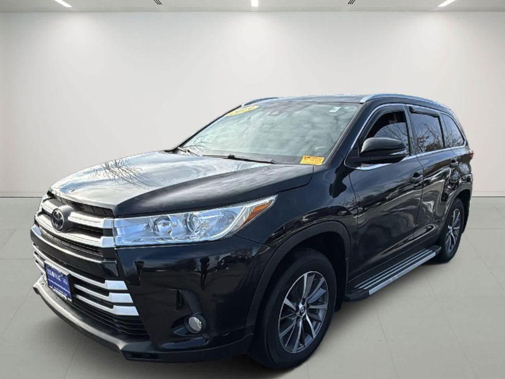 used 2019 Toyota Highlander car, priced at $25,977
