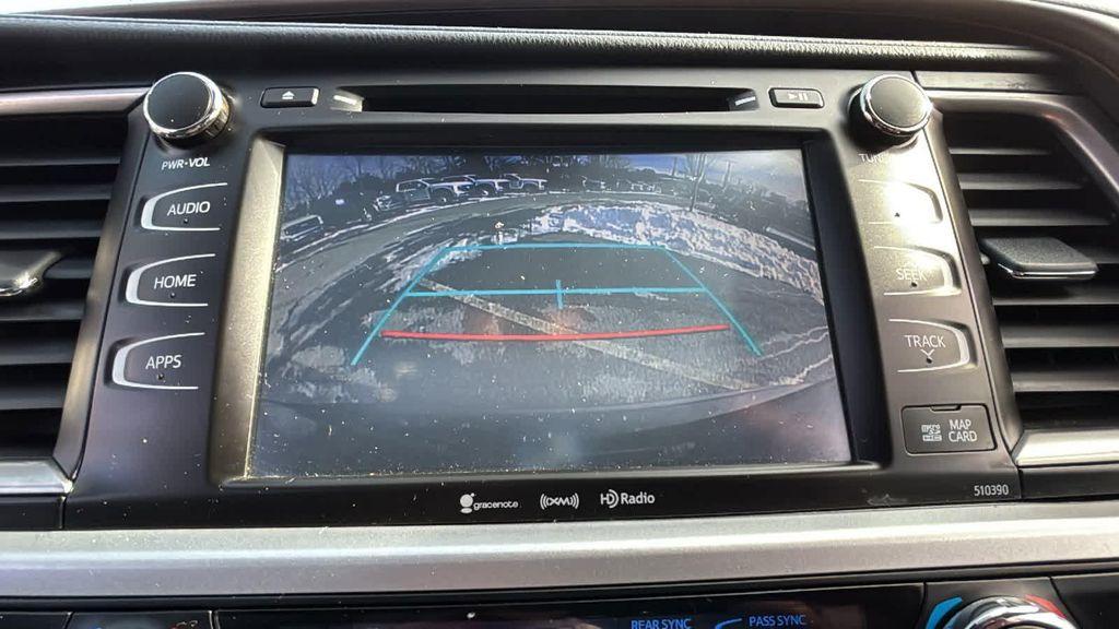 used 2019 Toyota Highlander car, priced at $26,477