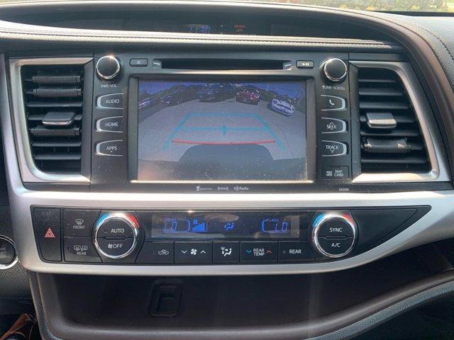 used 2019 Toyota Highlander car, priced at $25,977