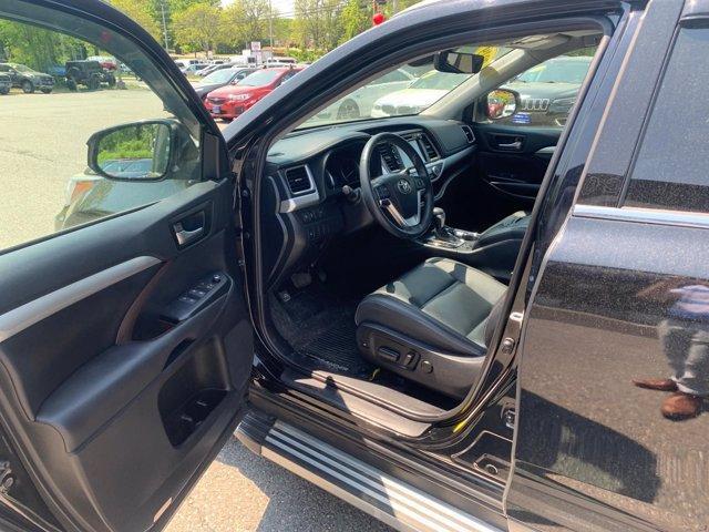 used 2019 Toyota Highlander car, priced at $25,977