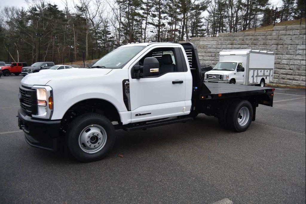 new 2024 Ford F-350 car, priced at $72,689
