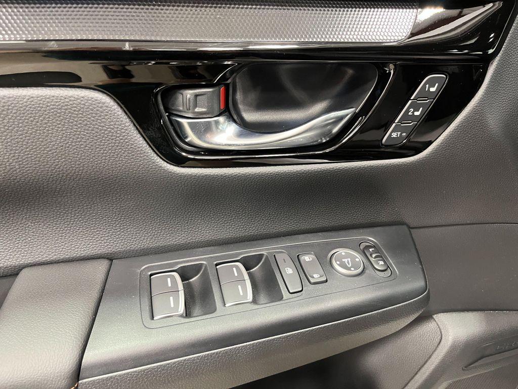 new 2026 Honda CR-V Hybrid car, priced at $44,867