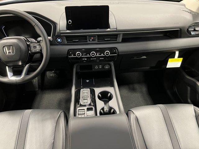 new 2025 Honda Pilot car, priced at $52,280