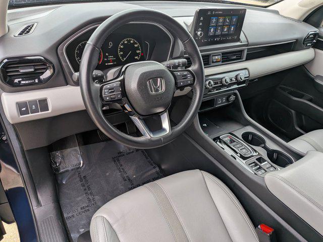 used 2025 Honda Pilot car, priced at $43,995
