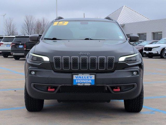 used 2019 Jeep Cherokee car, priced at $17,495