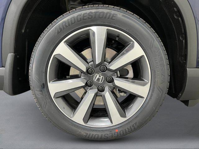 new 2025 Honda Pilot car, priced at $51,095