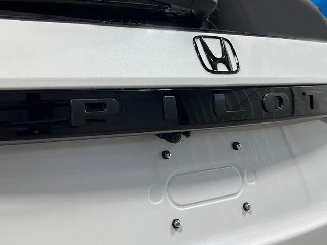 new 2026 Honda Pilot car, priced at $54,657