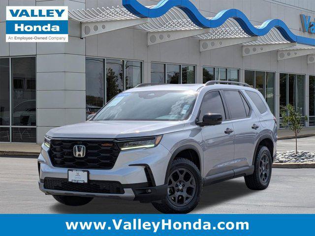 used 2025 Honda Pilot car, priced at $47,407