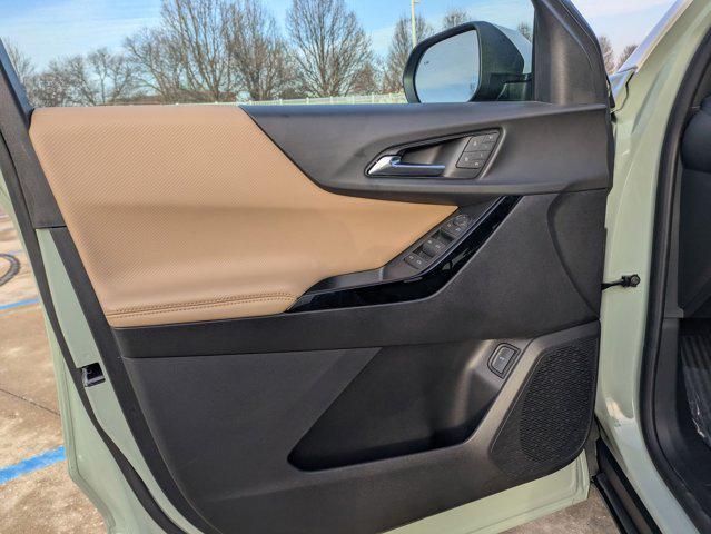 used 2025 Chevrolet Equinox car, priced at $30,995