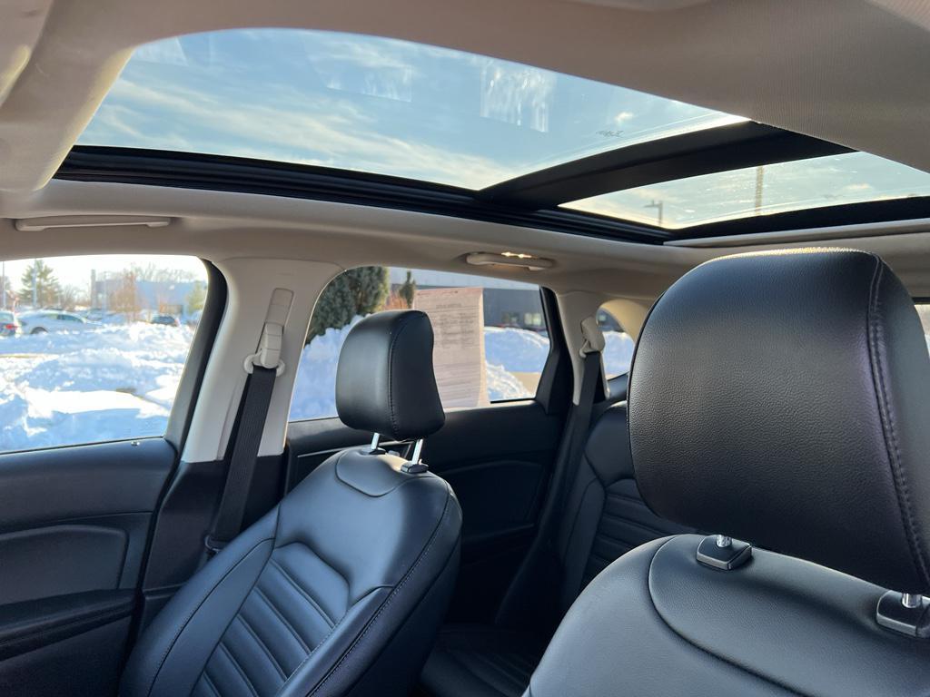 used 2024 Ford Edge car