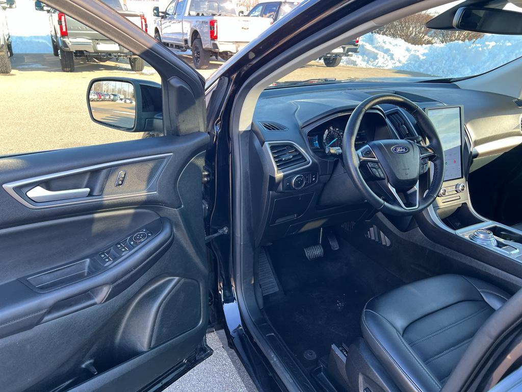 used 2024 Ford Edge car
