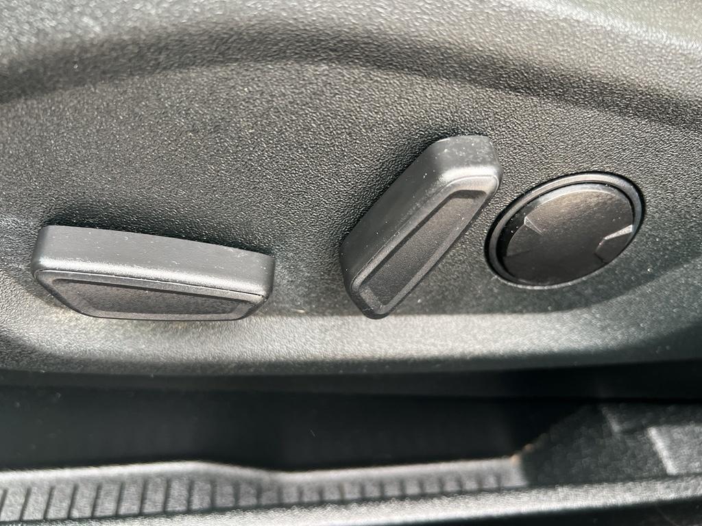 used 2022 Ford Edge car