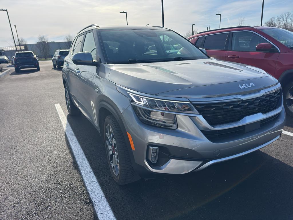 used 2023 Kia Seltos car