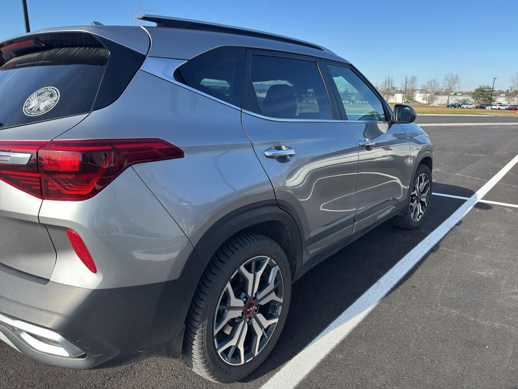 used 2023 Kia Seltos car