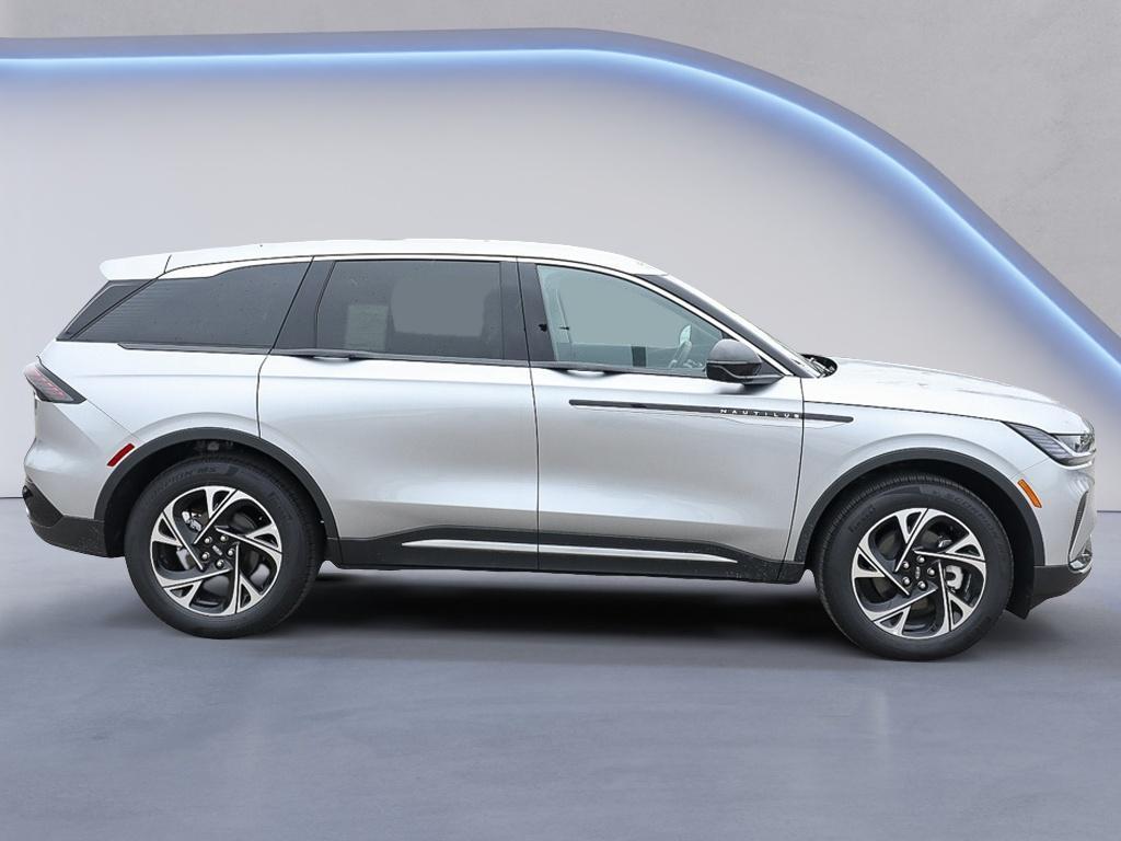 new 2026 Lincoln Nautilus car, priced at $53,058