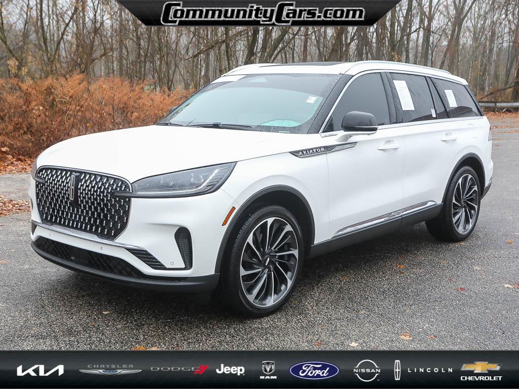 used 2025 Lincoln Aviator car