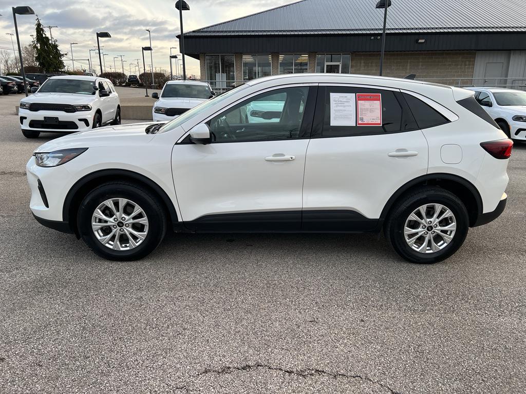 used 2023 Ford Escape car, priced at $22,300
