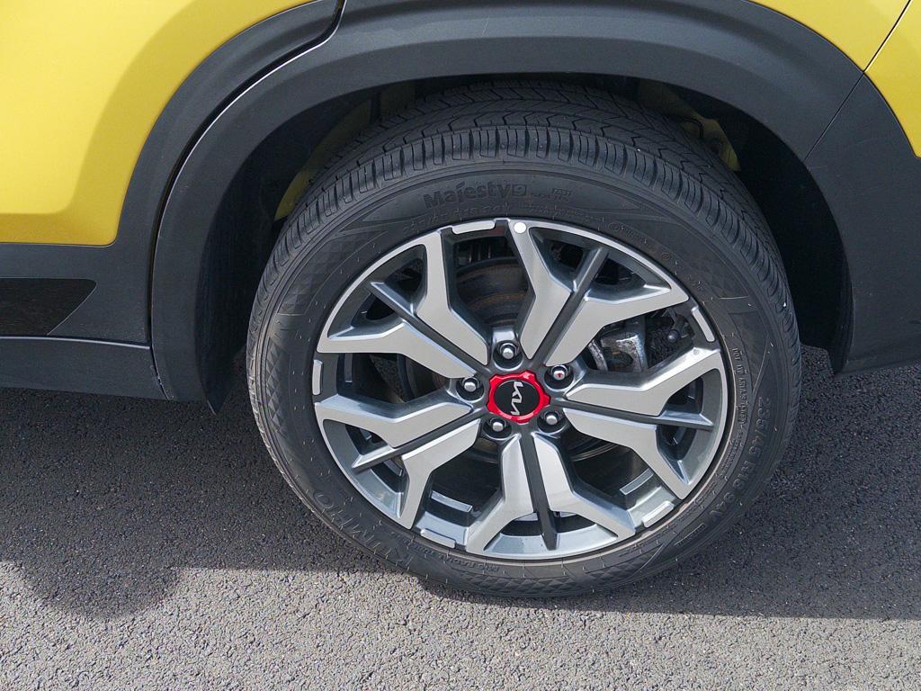 used 2023 Kia Seltos car, priced at $21,500