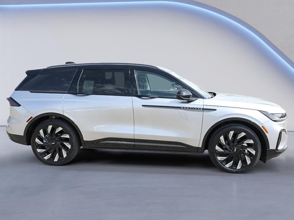new 2026 Lincoln Nautilus car, priced at $65,448