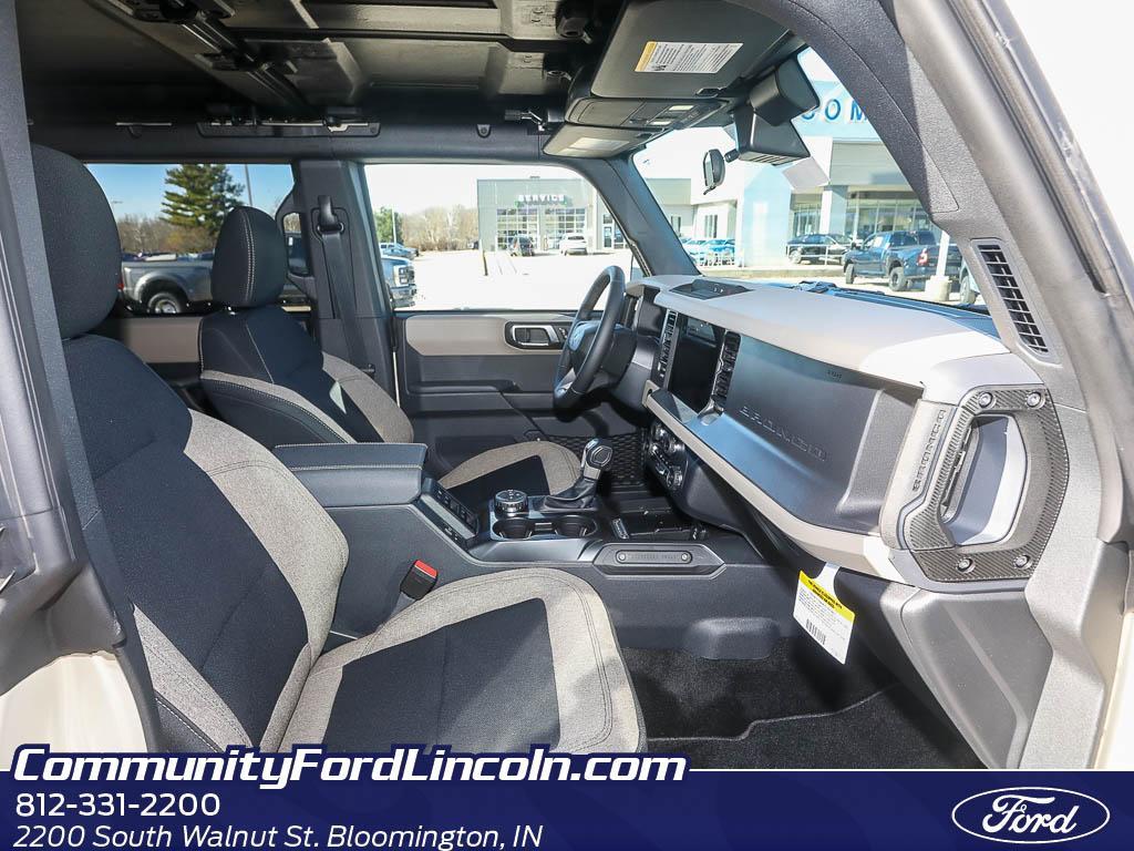 new 2025 Ford Bronco car, priced at $44,593