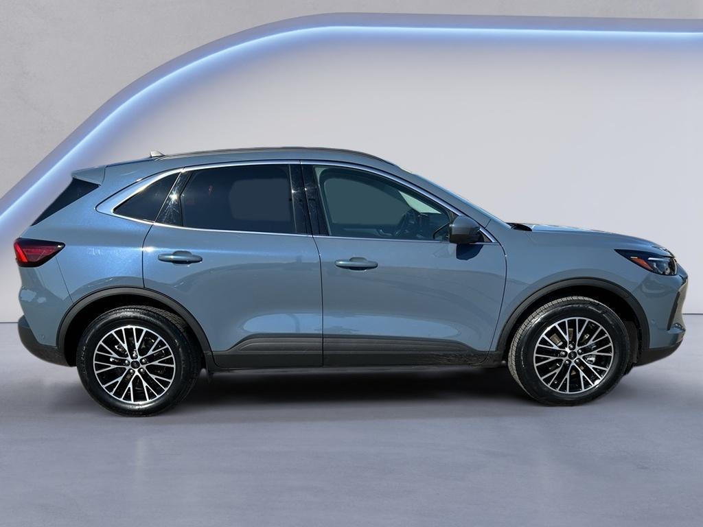 used 2023 Ford Escape PHEV car