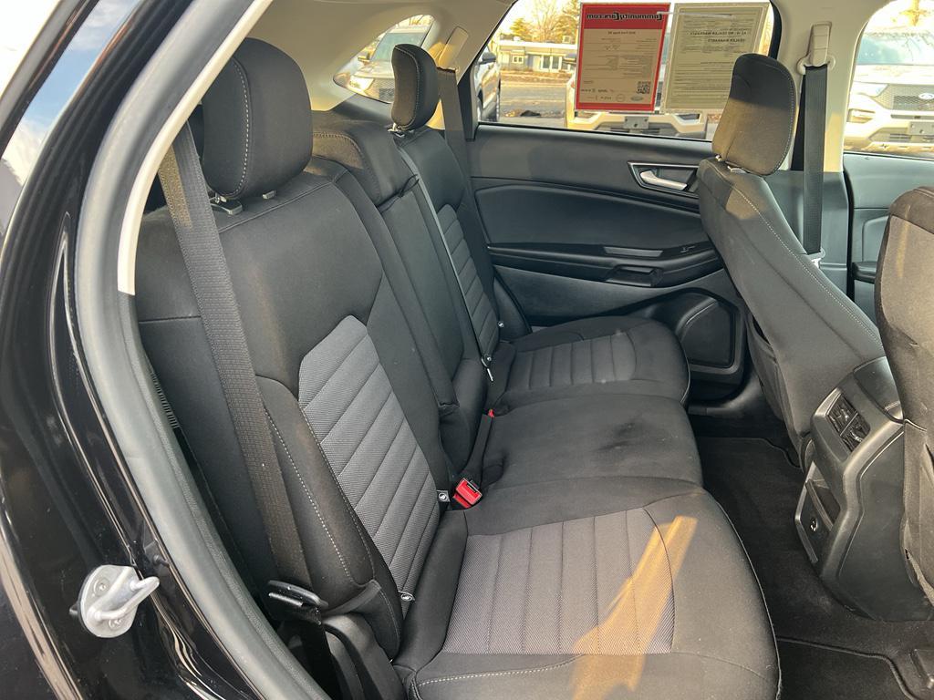 used 2022 Ford Edge car