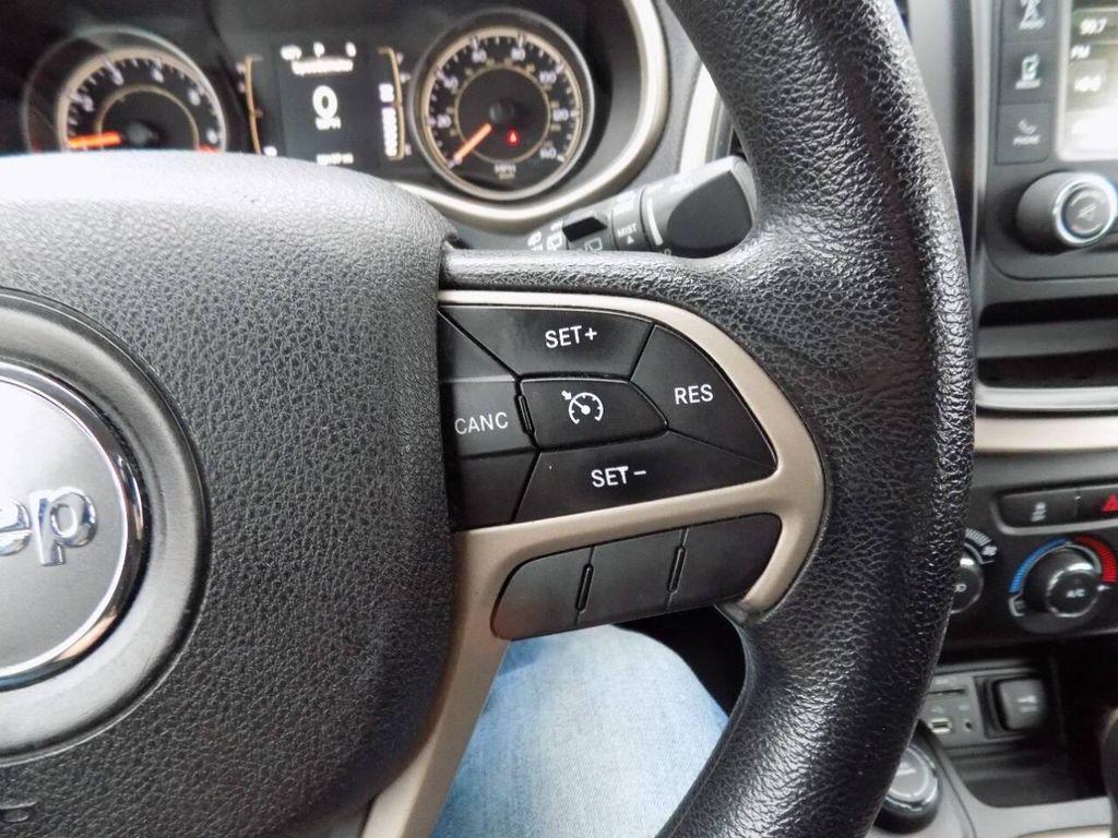 used 2014 Jeep Cherokee car, priced at $8,795