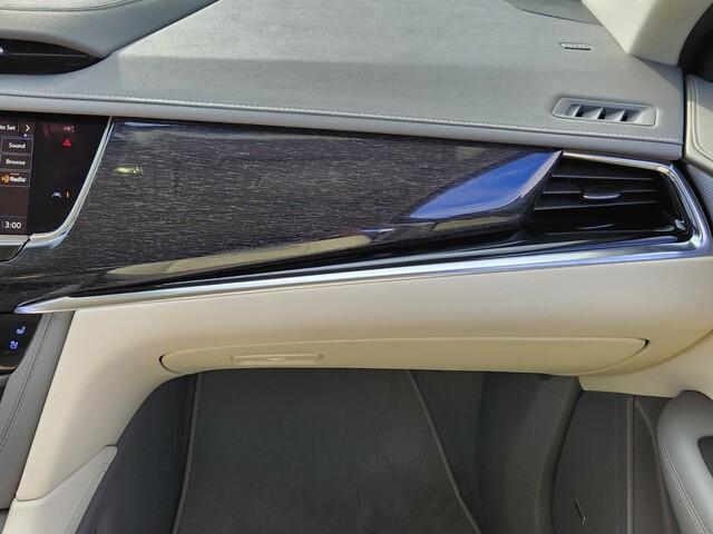 used 2023 Cadillac XT6 car, priced at $34,766