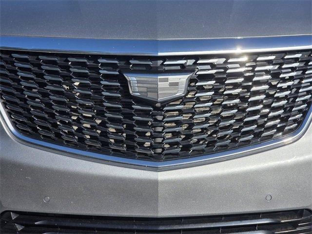 used 2023 Cadillac XT5 car, priced at $30,823
