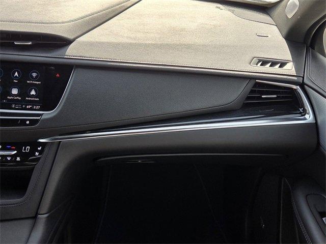 used 2025 Cadillac XT5 car, priced at $39,522