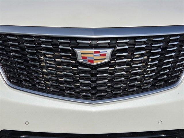 used 2025 Cadillac XT5 car, priced at $39,522