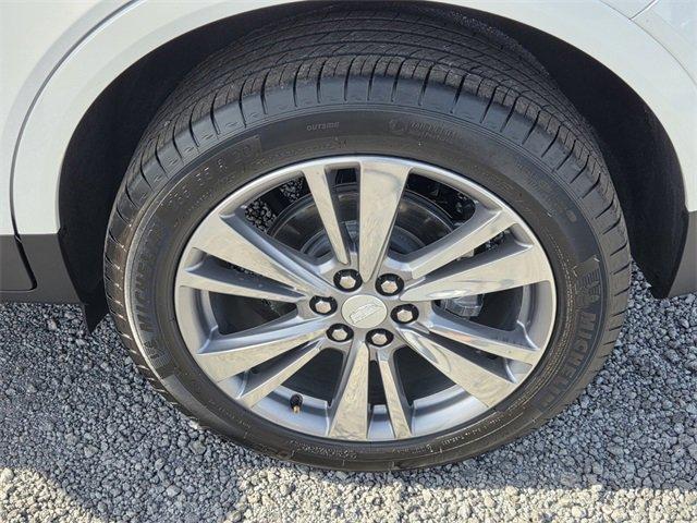 used 2025 Cadillac XT5 car, priced at $39,522