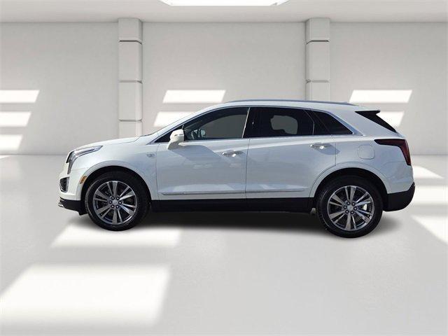 used 2025 Cadillac XT5 car, priced at $39,522