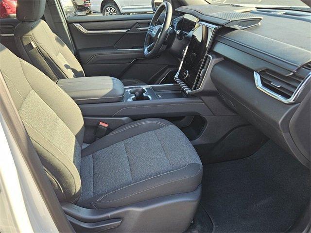 used 2025 GMC Acadia car, priced at $31,949