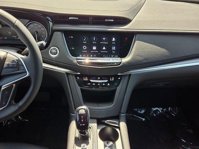 new 2026 Cadillac XT5 car, priced at $48,820