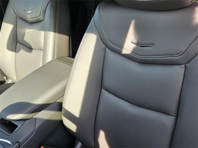 new 2026 Cadillac XT5 car, priced at $43,331