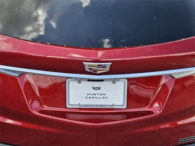 new 2025 Cadillac XT5 car, priced at $50,197