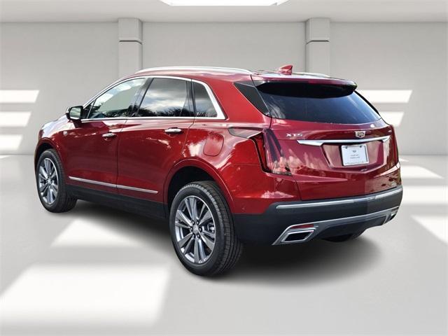 new 2025 Cadillac XT5 car, priced at $50,197