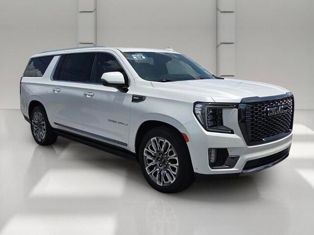 used 2023 GMC Yukon XL car, priced at $69,027