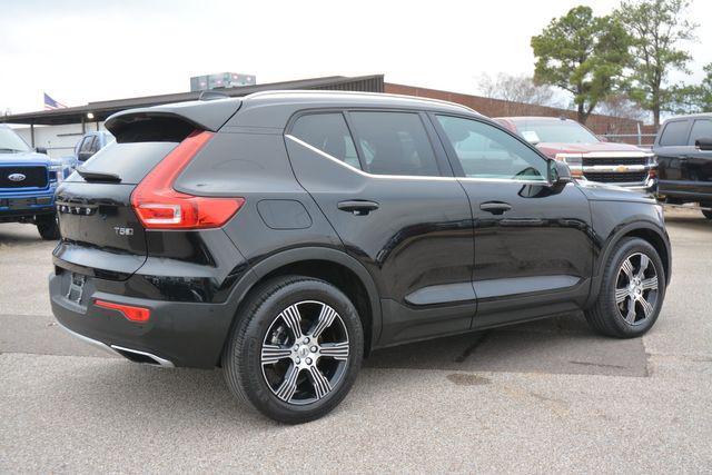 used 2019 Volvo XC40 car, priced at $22,990