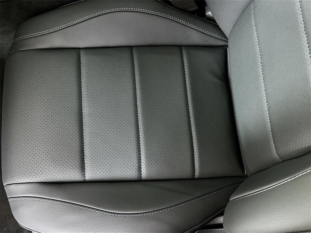 new 2026 Mercedes-Benz GLE 450 car, priced at $77,345