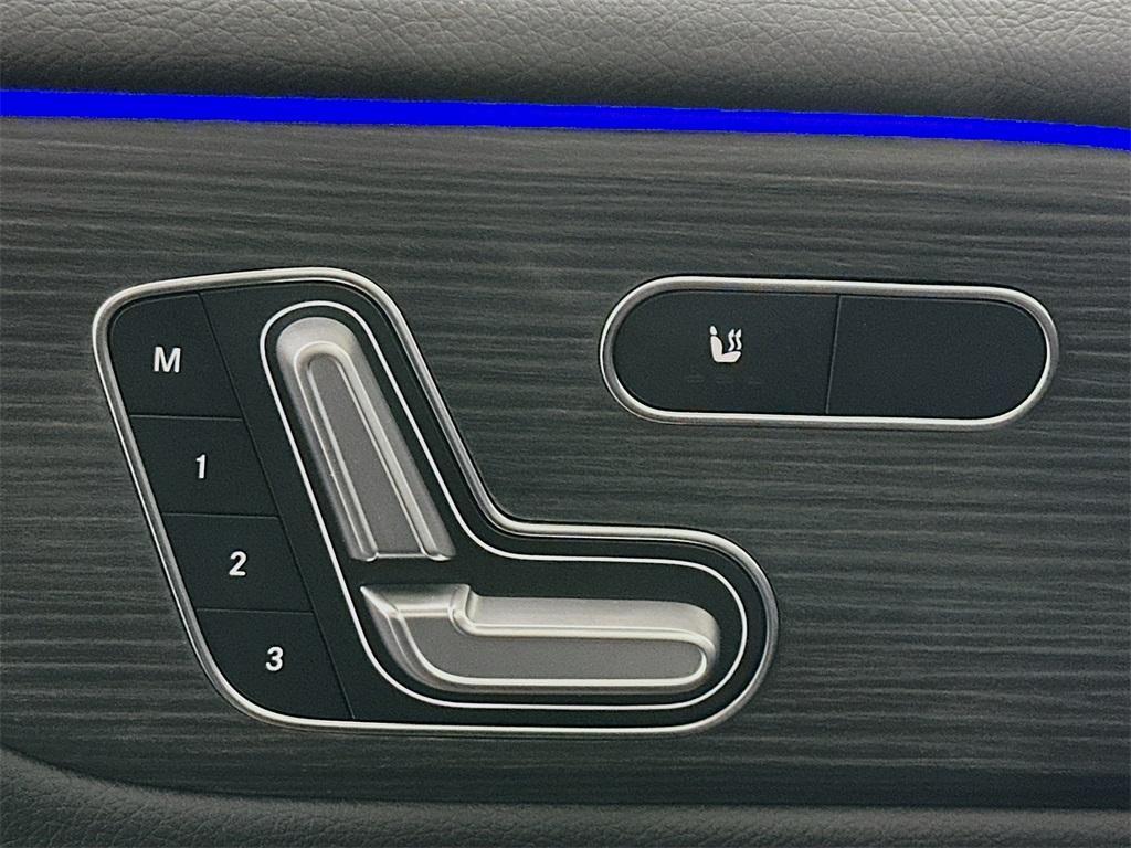 new 2026 Mercedes-Benz GLB 250 car, priced at $53,595