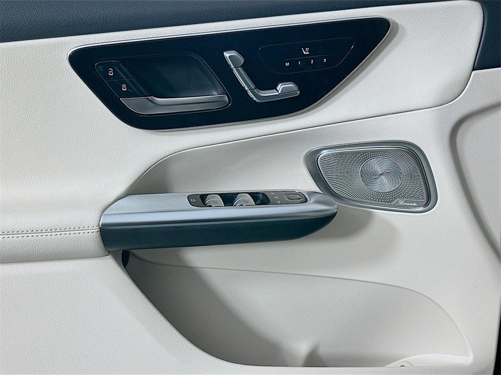 new 2026 Mercedes-Benz GLC 300 car, priced at $59,835