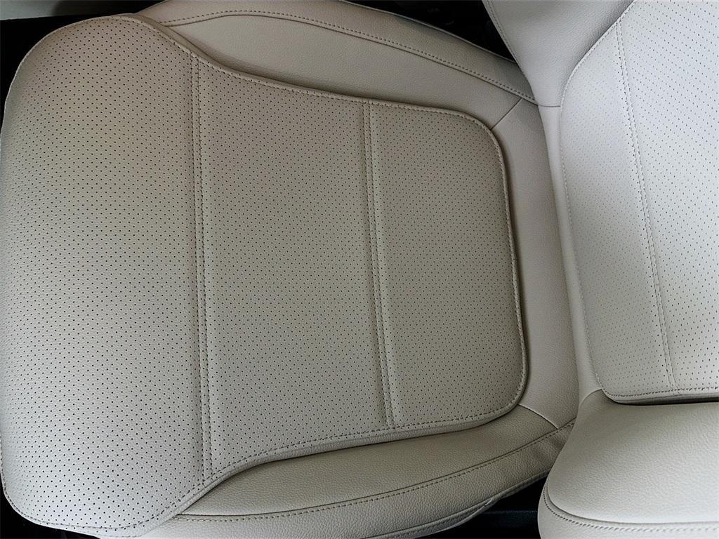 new 2026 Mercedes-Benz GLC 300 car, priced at $59,835