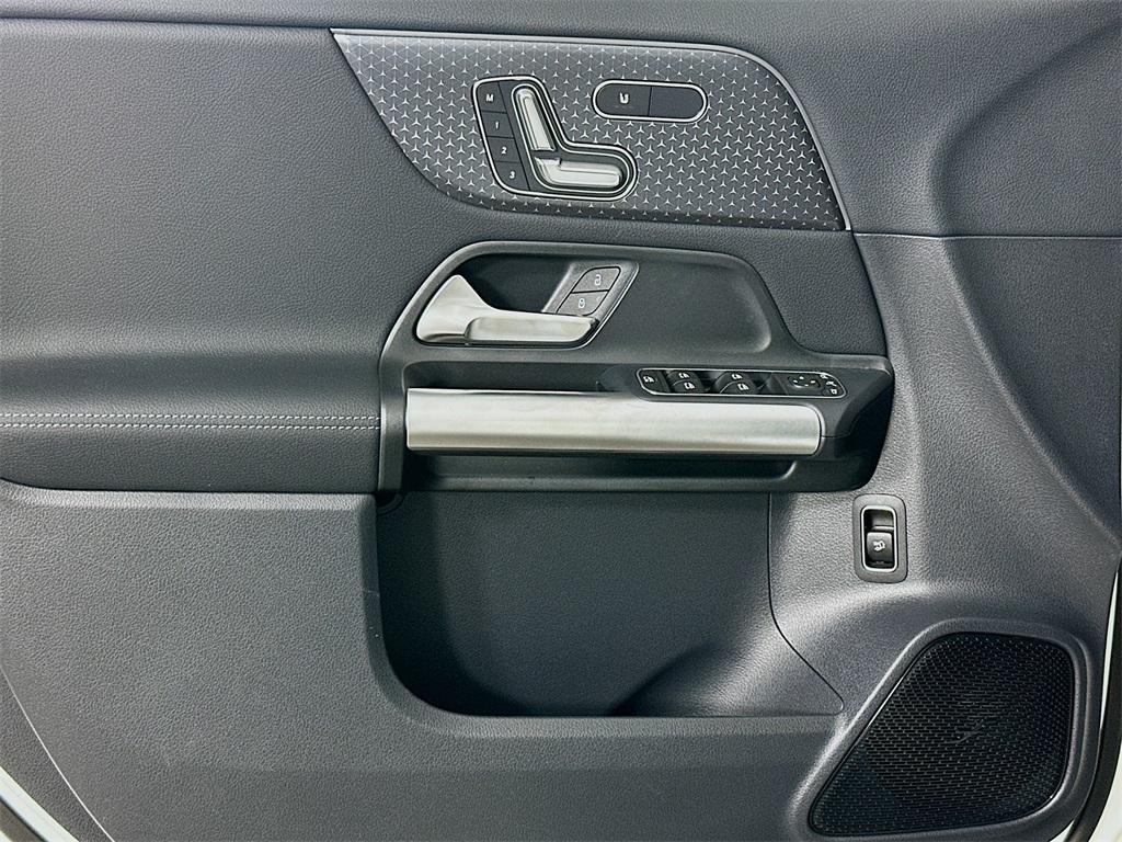 new 2026 Mercedes-Benz GLA 250 car, priced at $50,050