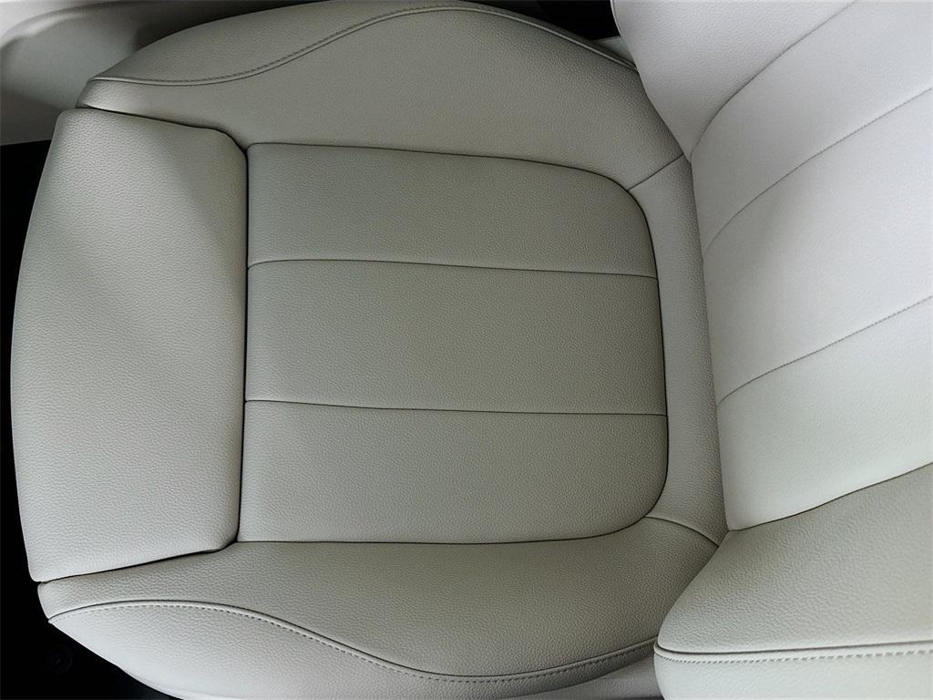 new 2026 Mercedes-Benz GLA 250 car, priced at $48,985